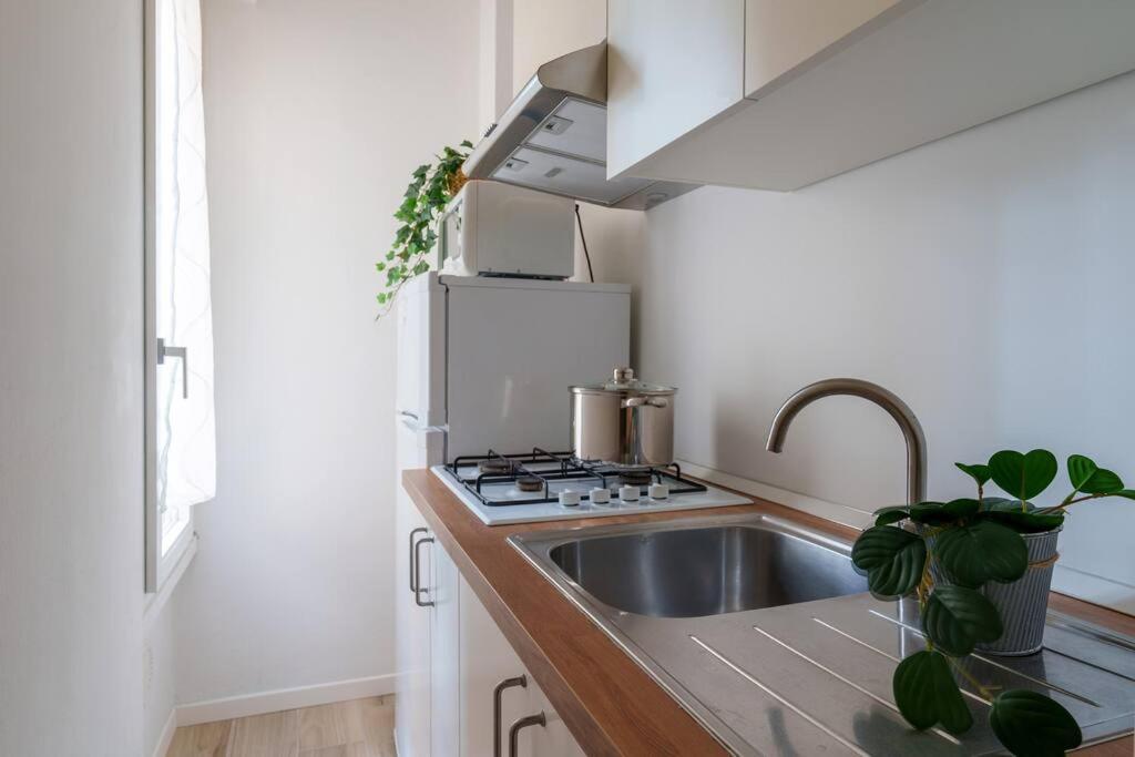 Free Parking Charme&Space Big House Wifi Netlix Milaan Buitenkant foto